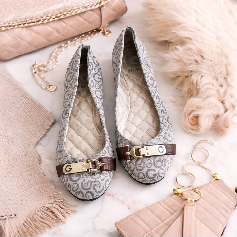 G by GUESS Gray Logo Ballet Flats Size 8M Brown Strap Gold Hardware